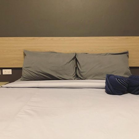Huahin Terminal Hotel Quarto foto